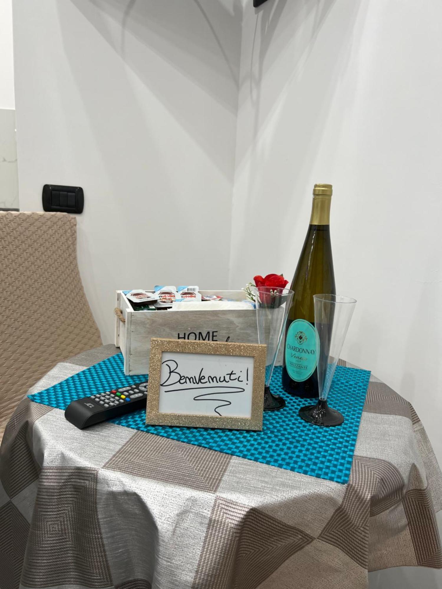 ナポリ Arco Dei Borboni Bed & Breakfast エクステリア 写真